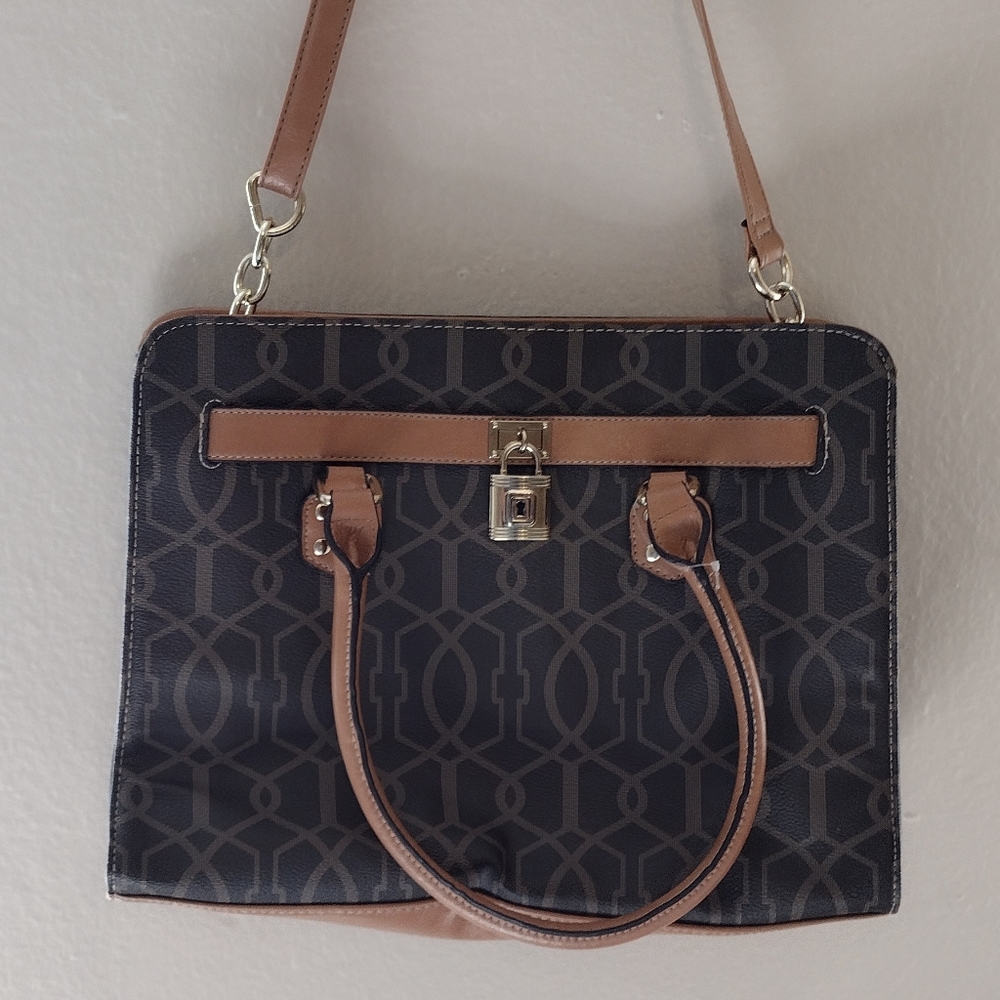 Shoulder bag
